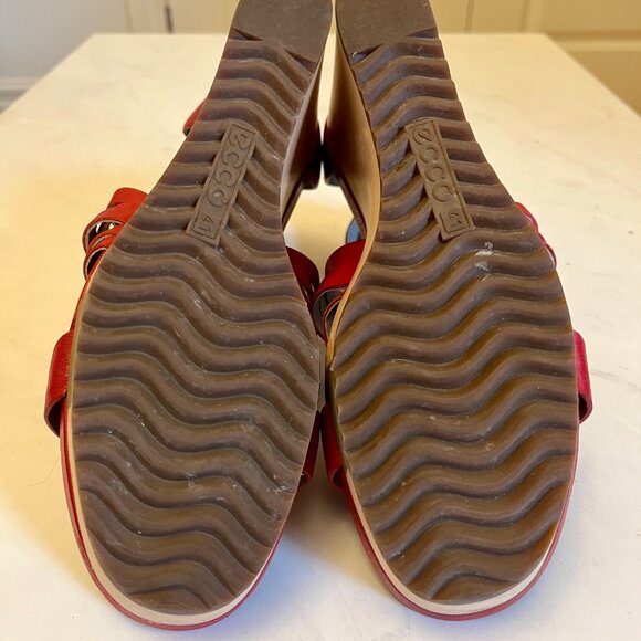 Ecco Red Strappy Wedge Sandals NWOT - Picture 5 of 6